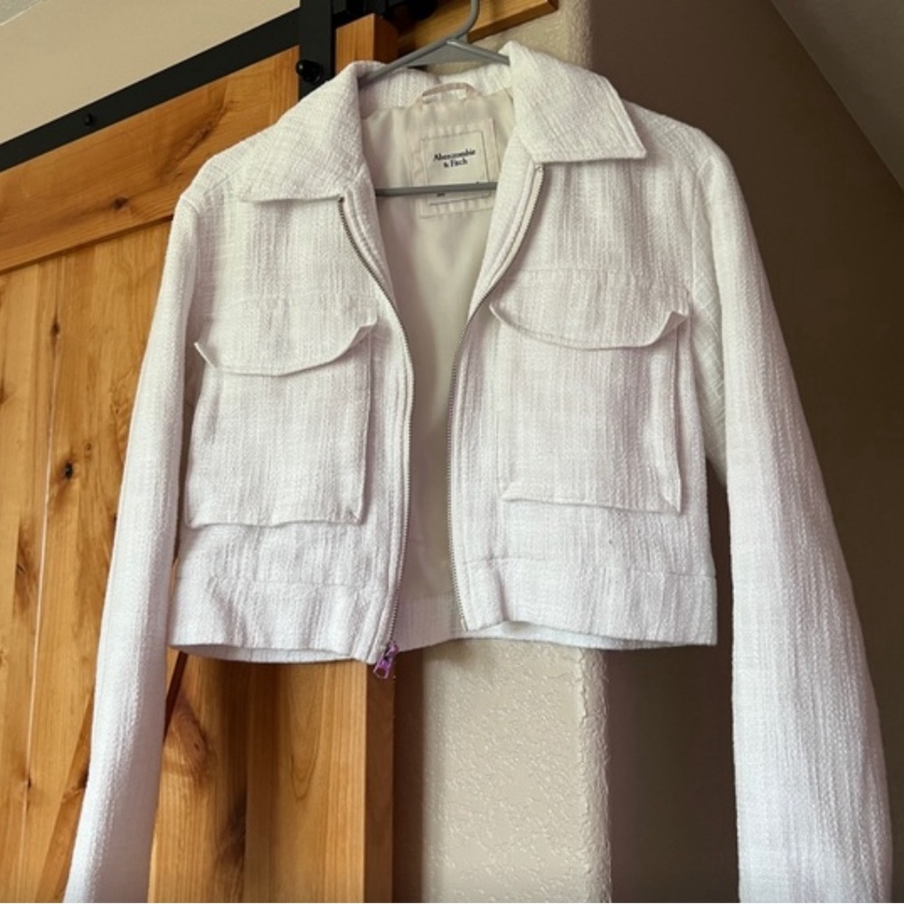 Abercrombie & Fitch White Tweed Cropped Jacket - Size Small